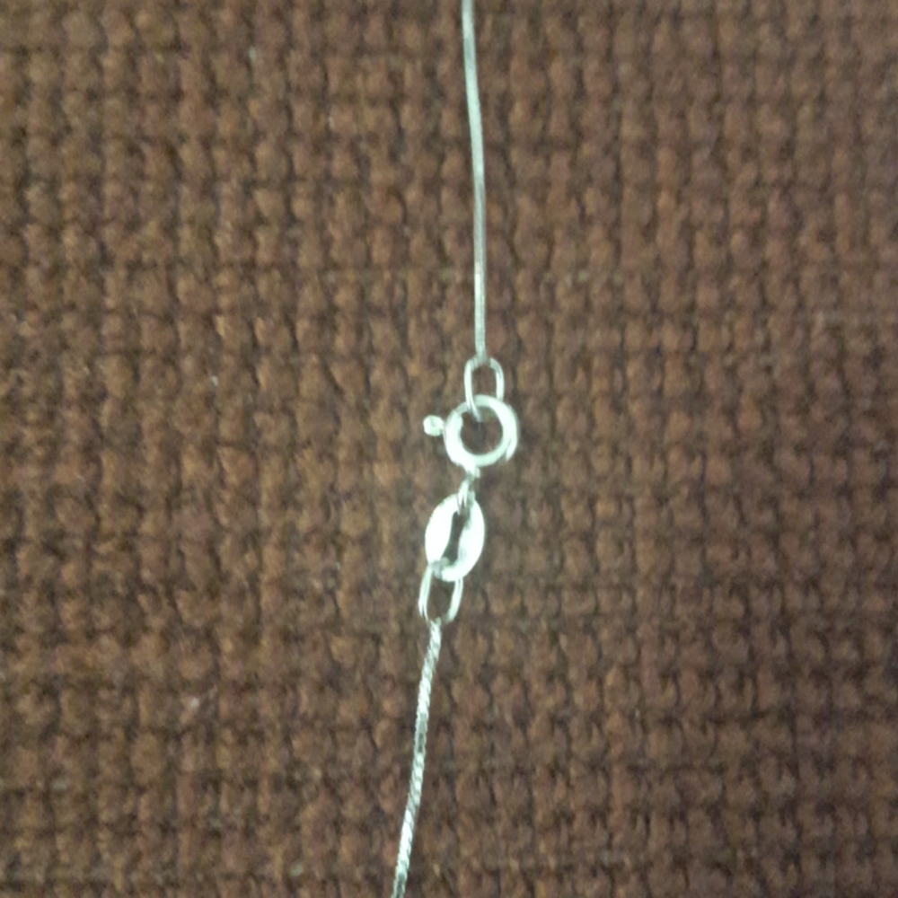 Cultured freshwater pearl necklace and earring - Picture 4 of 5